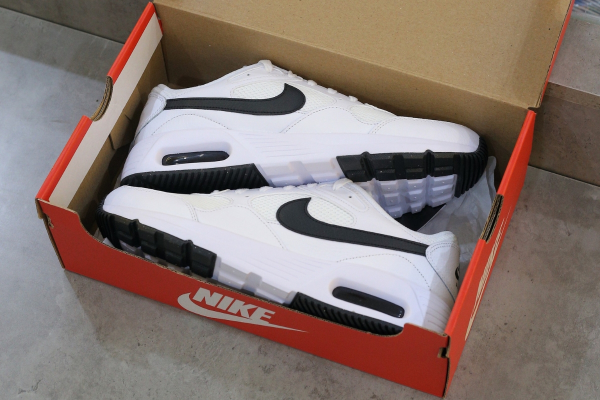 Giày sneaker Nike