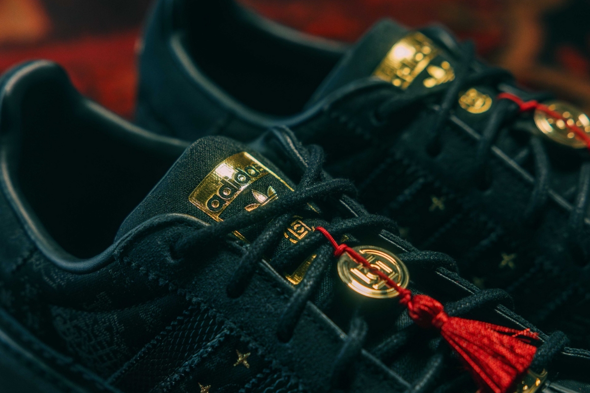 Giày trong bộ sưu tập