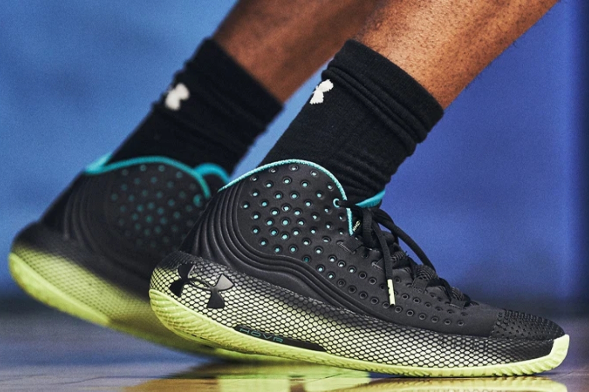 Giày bóng rổ under armour