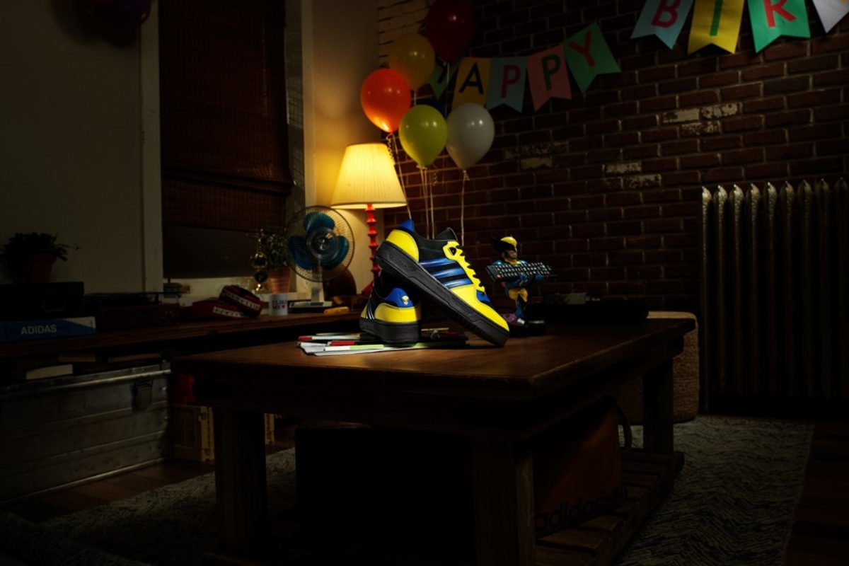 Mẫu giày casual mới của adidas x marvel studio