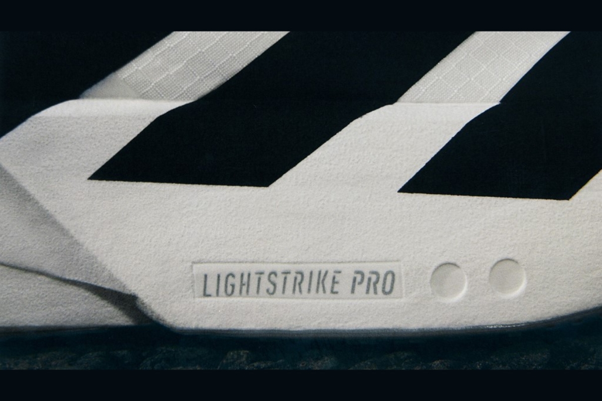 Đế ngoài Adizero Adios Pro