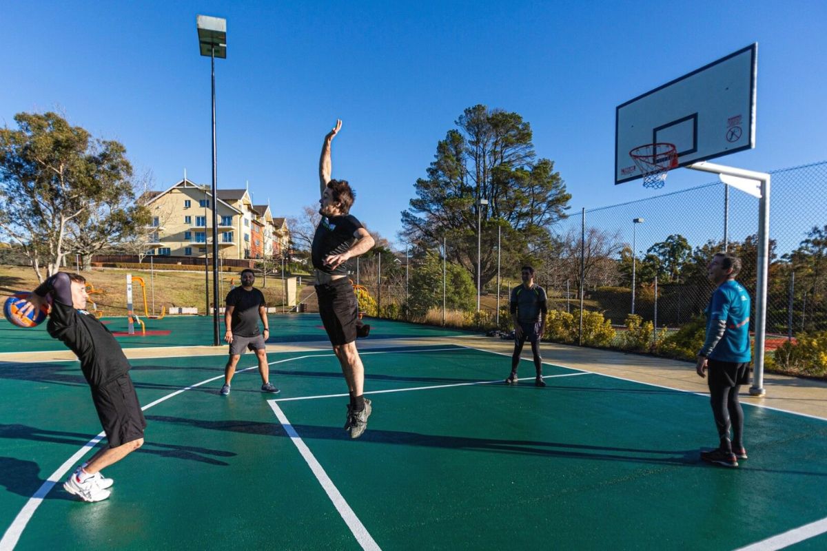 Phát triển kỹ năng làm việc nhóm và hợp tác