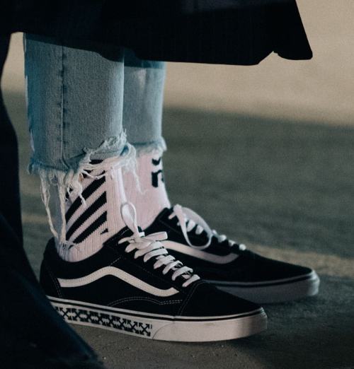 Hướng dẫn cách buộc dây giày yeezy và custom sneaker đẹp