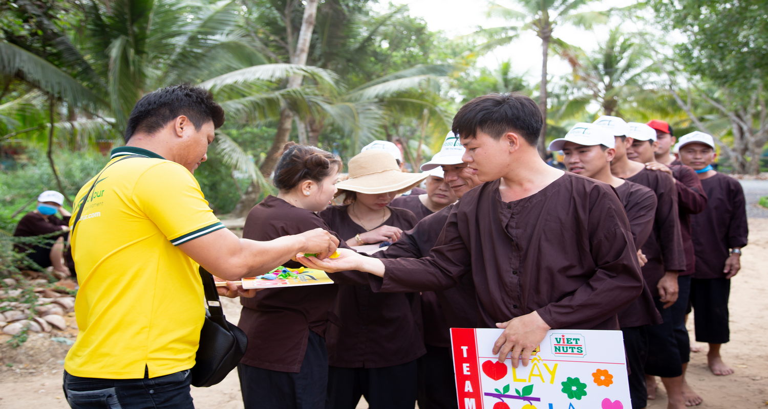 thuê người chơi teambuilding