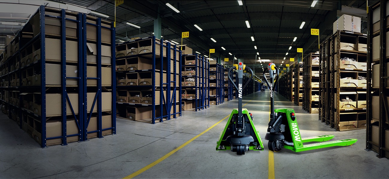 Xe nâng hàng mới