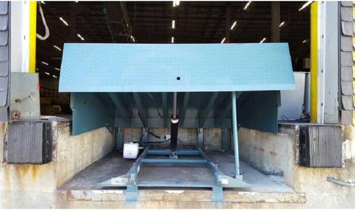 Lưu ý khi lắp đặt sàn nâng thủy lực - dock leveler installation