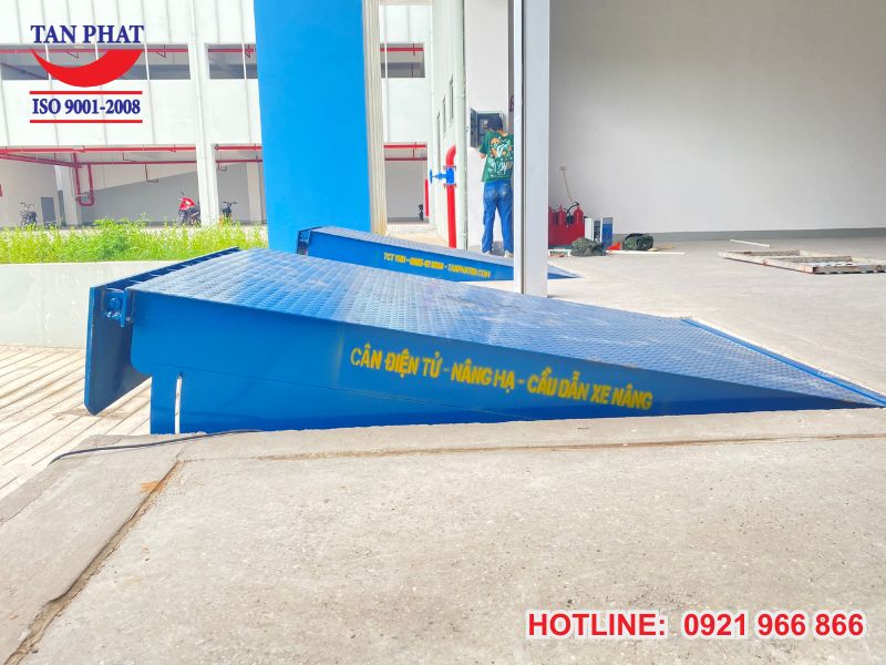 Đặc Điểm Nổi Bật Của Dock Leveler Mặt Sàn 2500x1800mm
