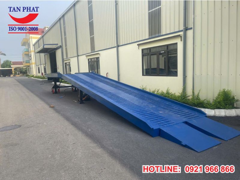 Thông số kỹ thuật cầu dẫn xe nâng dài 13m