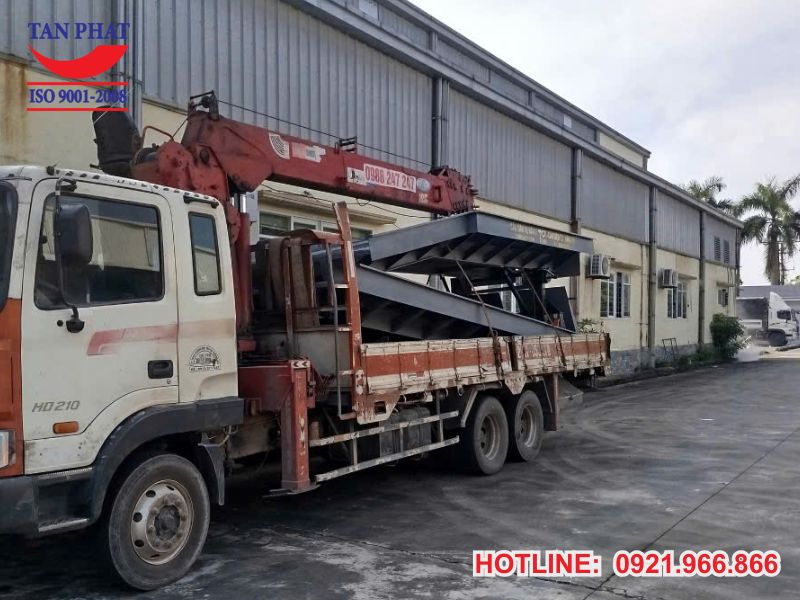 Tiến hành vận chuyển cầu dẫn tới Thái Bình