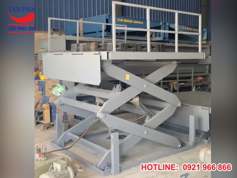 Bàn Nâng Thủy Lực Nâng Cao 2m