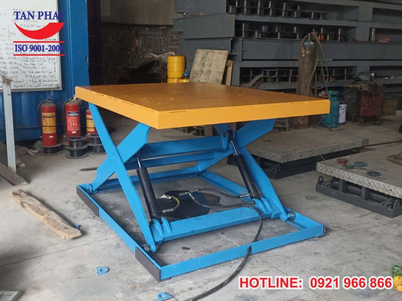 Ưu điểm nổi bật của bàn nâng thủy lực 2 tấn