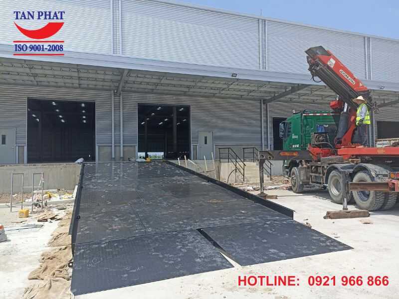 Ramp Dốc Là Gì? Lợi Ích Của Thiết Bị Trong Vận Chuyển Hàng Hóa