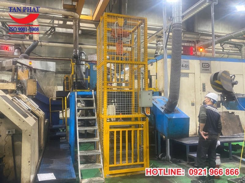 Tân Phát - đơn vị chuyên sản xuất, phân phối thang nâng hàng uy tín