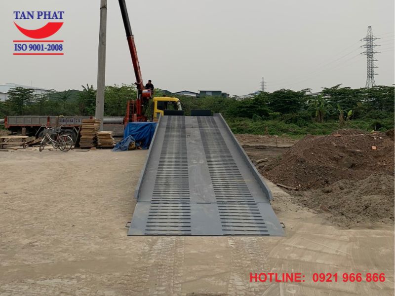 Cầu dẫn 10 tấn giá tốt