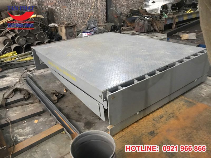 Xưởng sản xuất Dock Leveler của Tân Phát tại Thanh Oai
