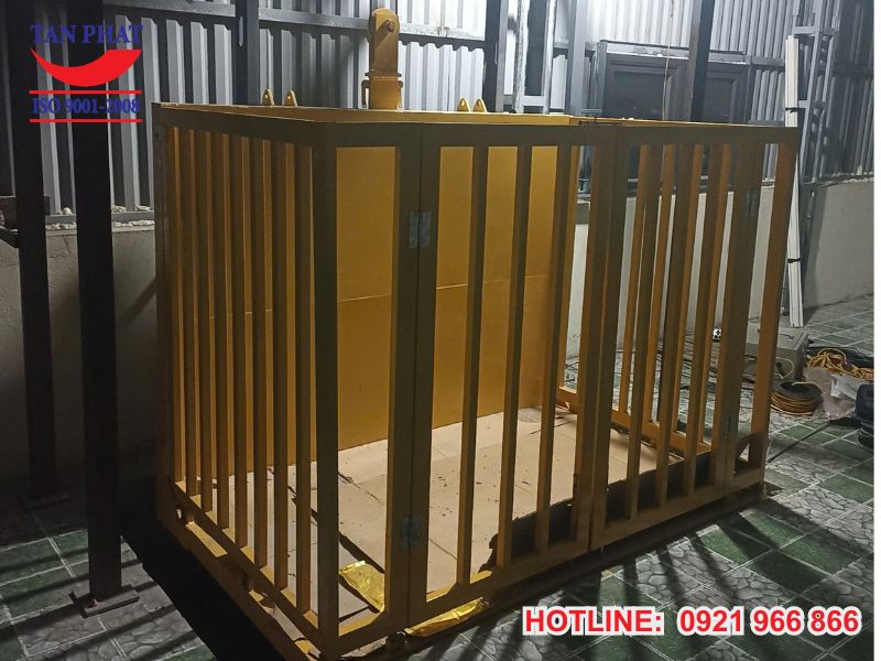 Thang tời nâng hàng chất lượng, giá tốt