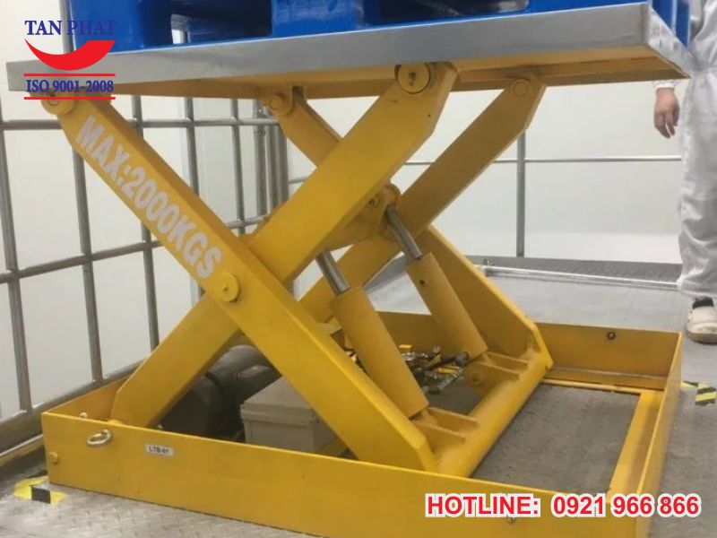 Bàn nâng hạ thủy lực 2000kg (2 tấn)