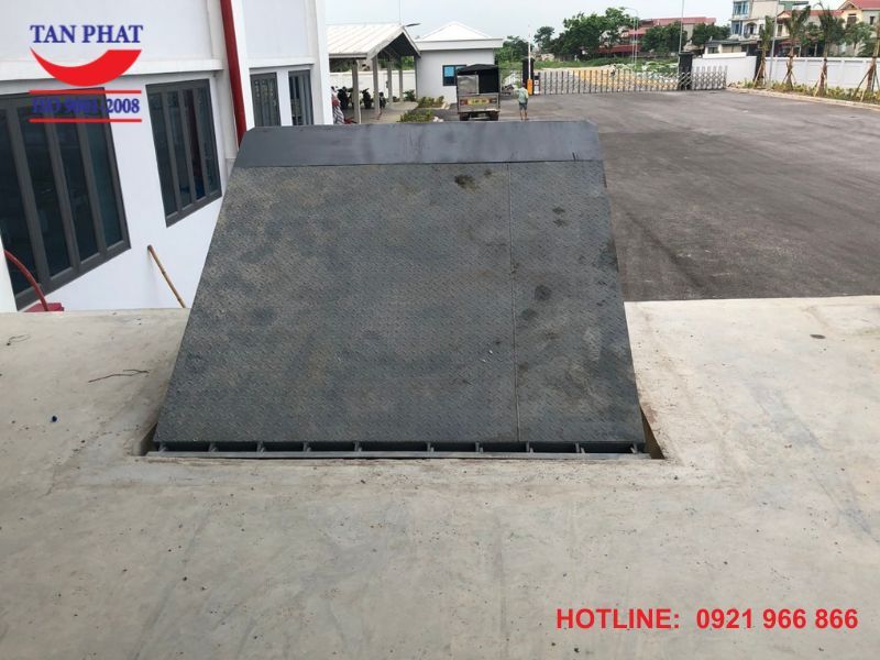 Vật liệu cấu thành dock leveler