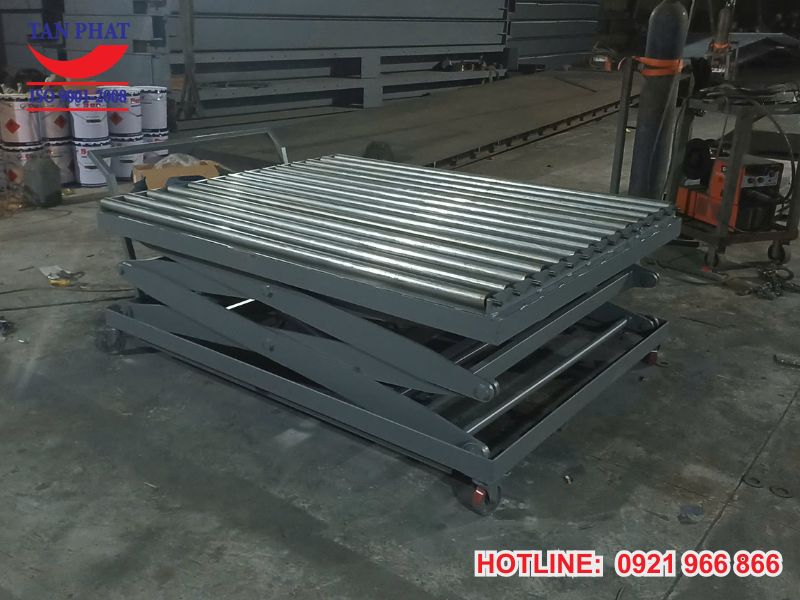 Kết cấu bàn nâng di chuyển