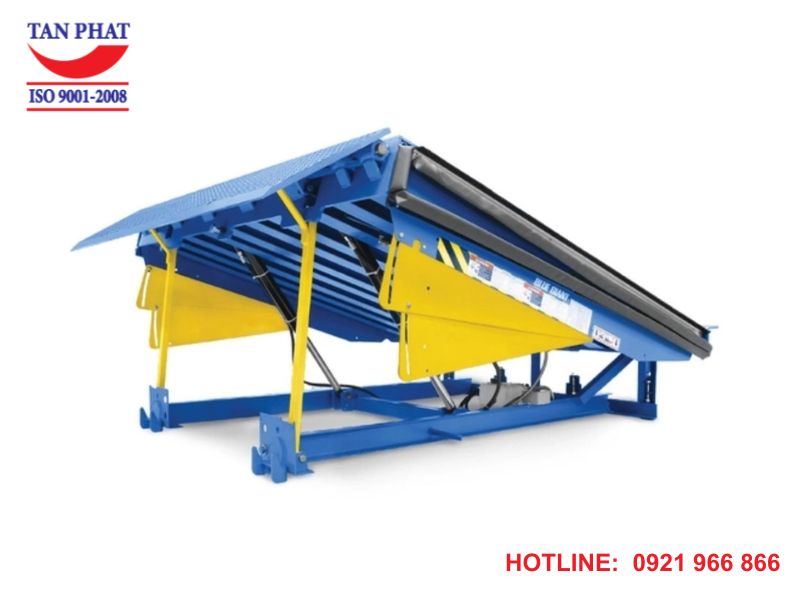 Dock leveler xi lanh kép