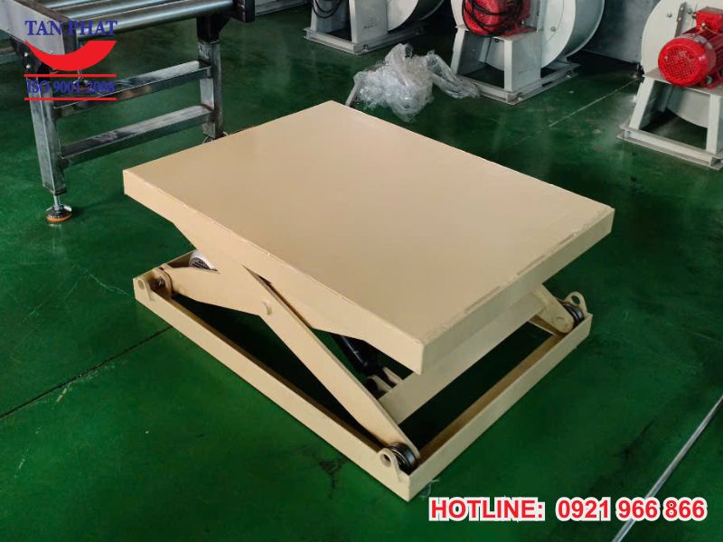 Lắp đặt bàn nâng thủy lực 500kg tại Đan Phượng, Hà Nội