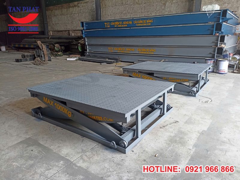 Bàn nâng thủy lực 1 trục nâng hạ mạnh mẽ