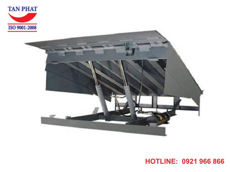 Dock leveler sử dụng 2 xi lanh thủy lực