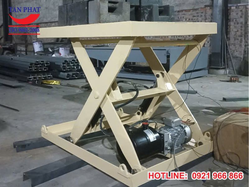 Lắp đặt bàn nâng thủy lực 500kg tại Đan Phượng, Hà Nội