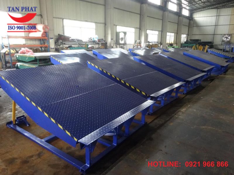 Giá sàn nâng thủy lực tùy thuộc vào số lượng