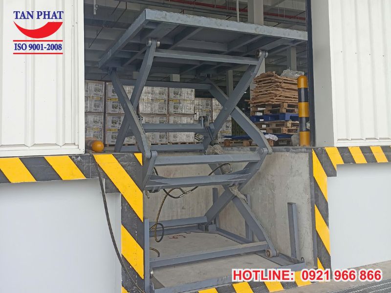 Bàn Nâng Thủy Lực Nâng Cao 2m