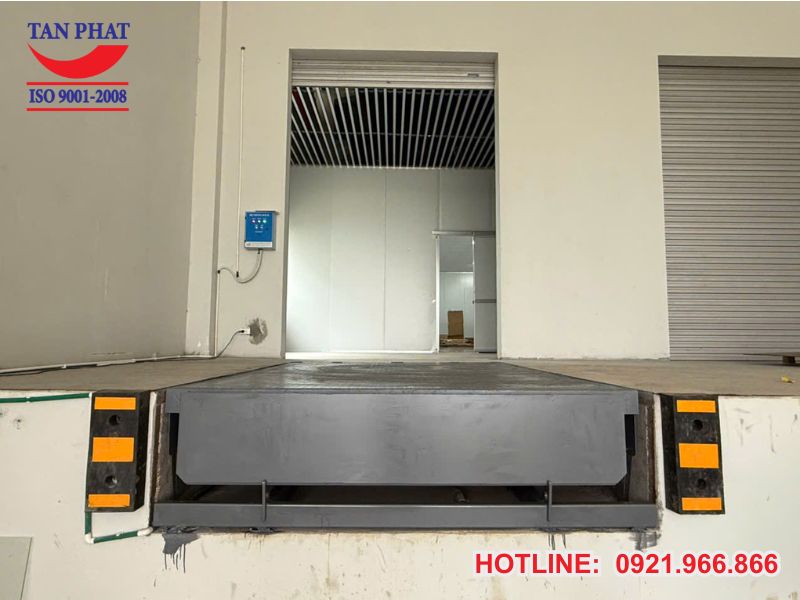 Dock leveler 3000x2000mm