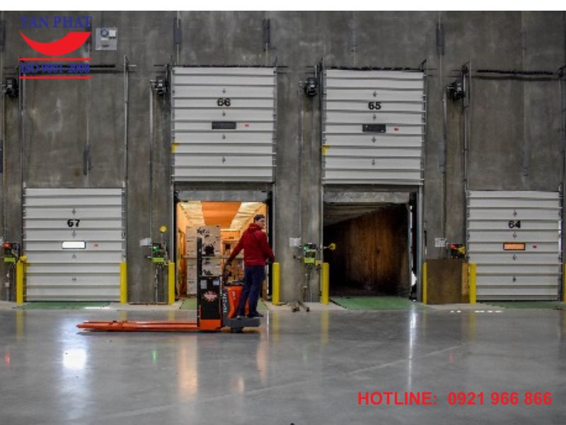 Loading dock là gì