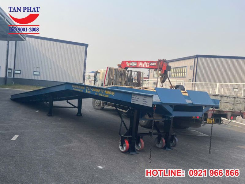 Cung cấp cầu dẫn xe nâng 10 tấn tại Lào Cai