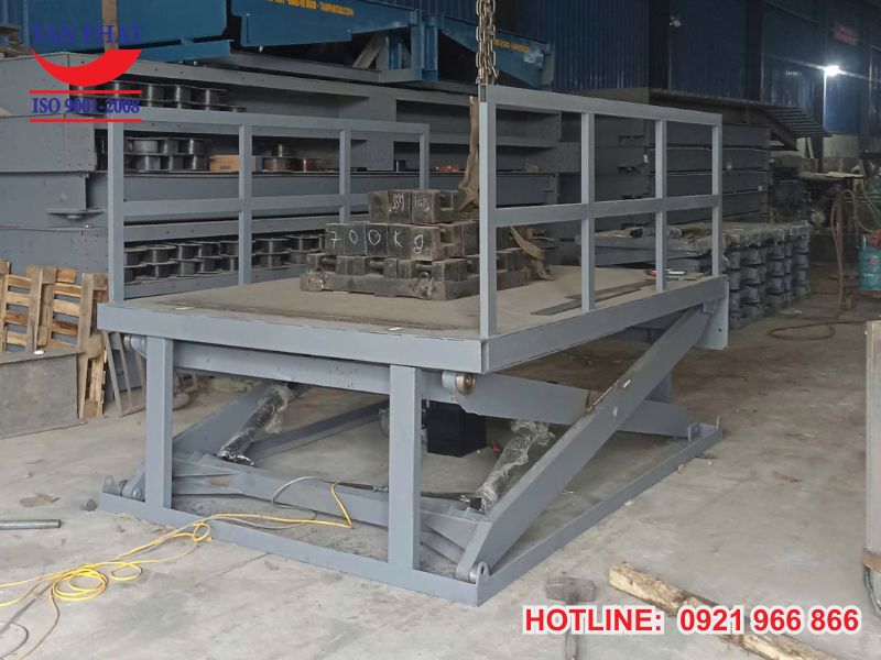 Lý do nên chọn mua bàn nâng thủy lực tại Tân Phát
