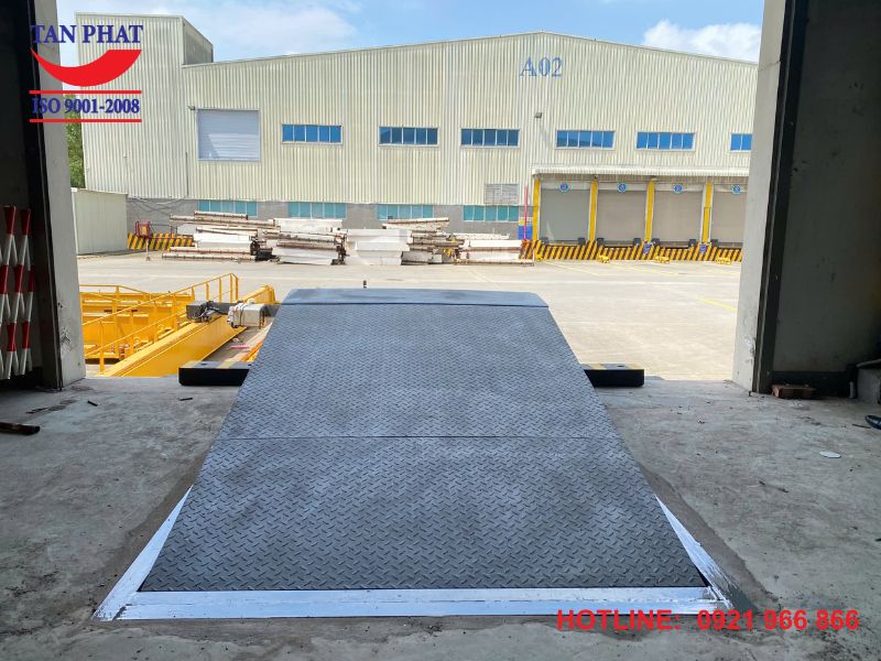 Dock Leveler giá báo nhiêu?