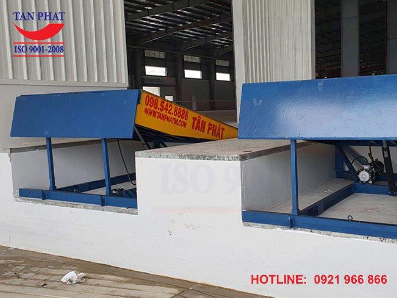 Dock leveler 6 tấn -15 tấn Tân Phát