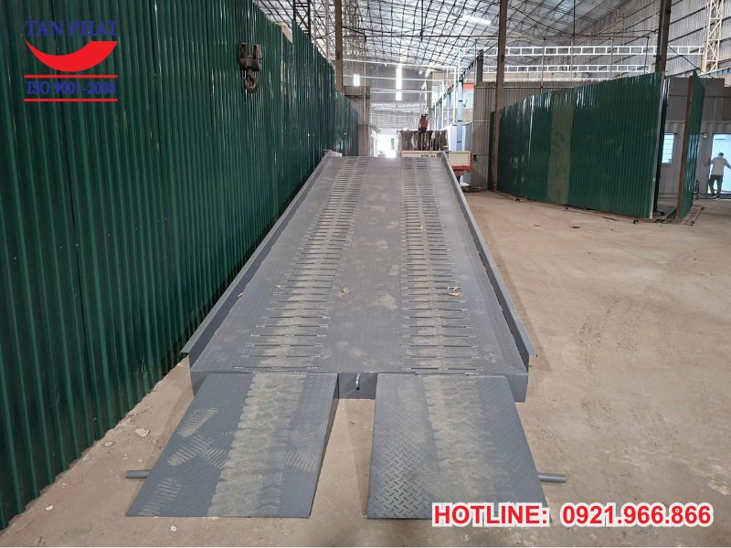 Dự án cầu dẫn xe nâng 8 tấn tại Hà Nội