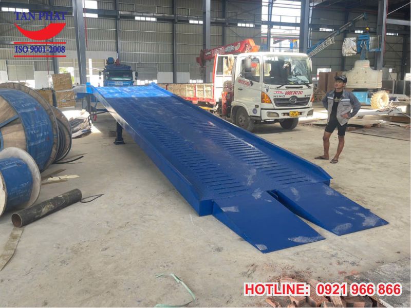 Ưu điểm nổi bật của cầu dẫn xe nâng 10 tấn dài 13m