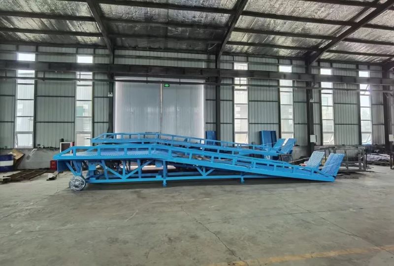 Kinh nghiệm mua cầu dẫn xe nâng container chất lượng