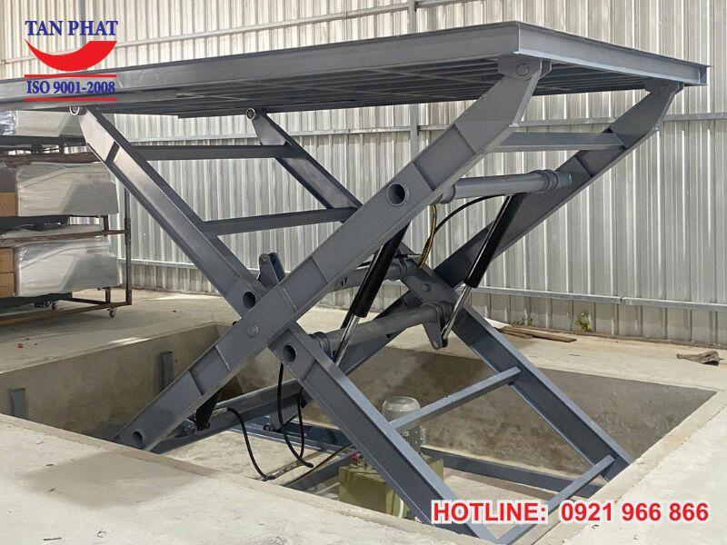 Hình ảnh thực tế dự án bàn nâng thủy lực 3 tấn