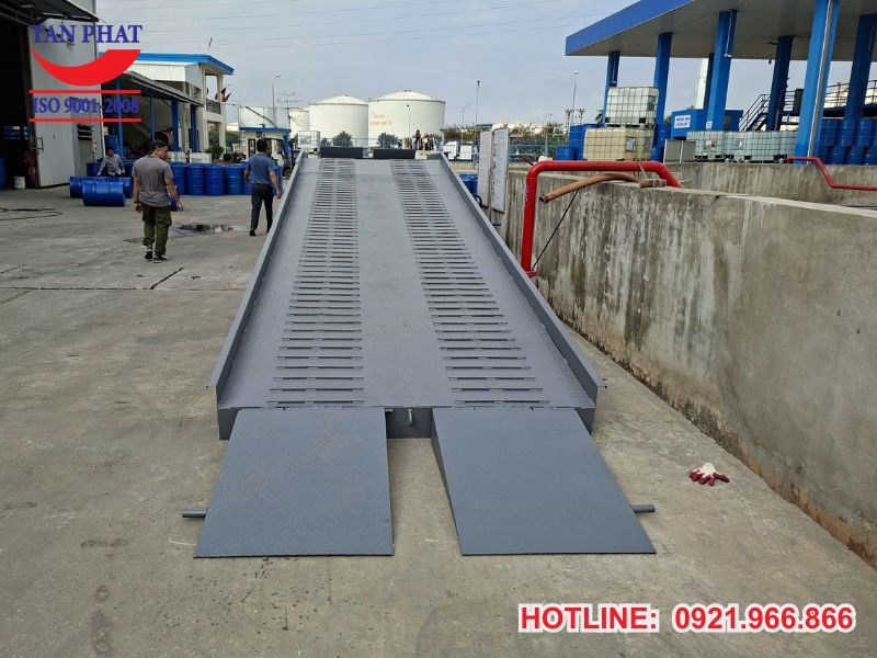 Ưu điểm nổi bật của cầu dẫn container 11m