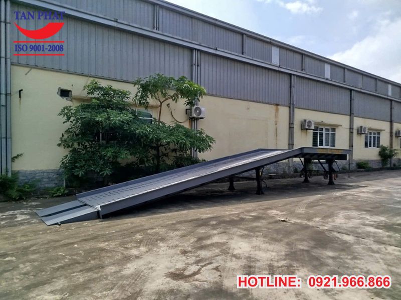 Hình ảnh thực tế dự án cầu dẫn xe nâng tại Thái Bình