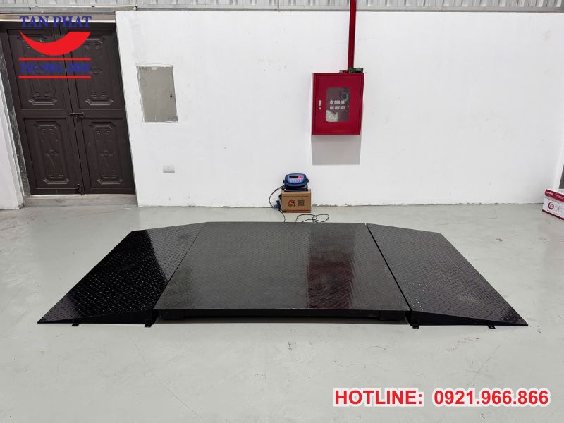 Cân Sàn Điện Tử 1.5m x 1.5m 2 Tấn Kèm Dốc Lên Xuống