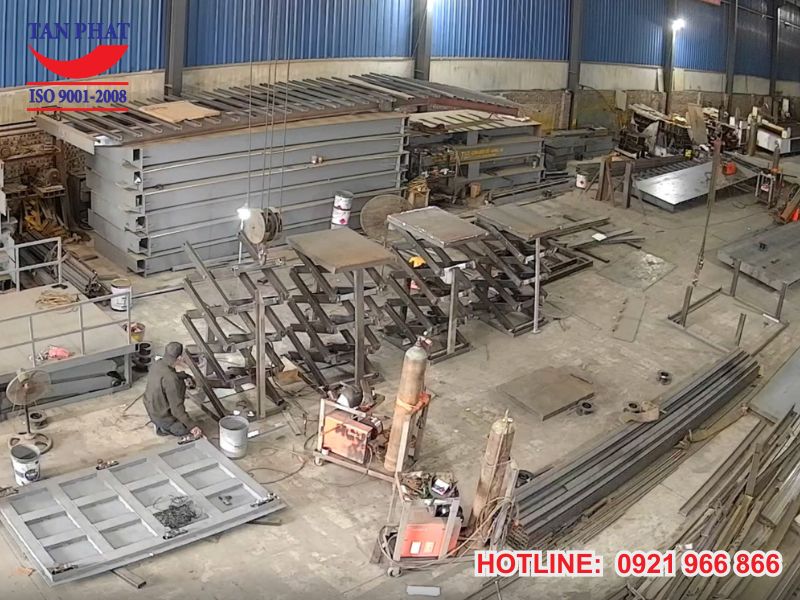 Tân Phát - Đơn vị chuyên sản xuất, cung cấp bàn nâng thủy lực uy tín, giá tốt