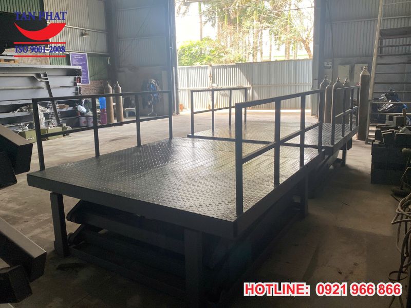 Thông số kỹ thuật cơ bản của bàn nâng hạ thủy lực 2000x2000mm