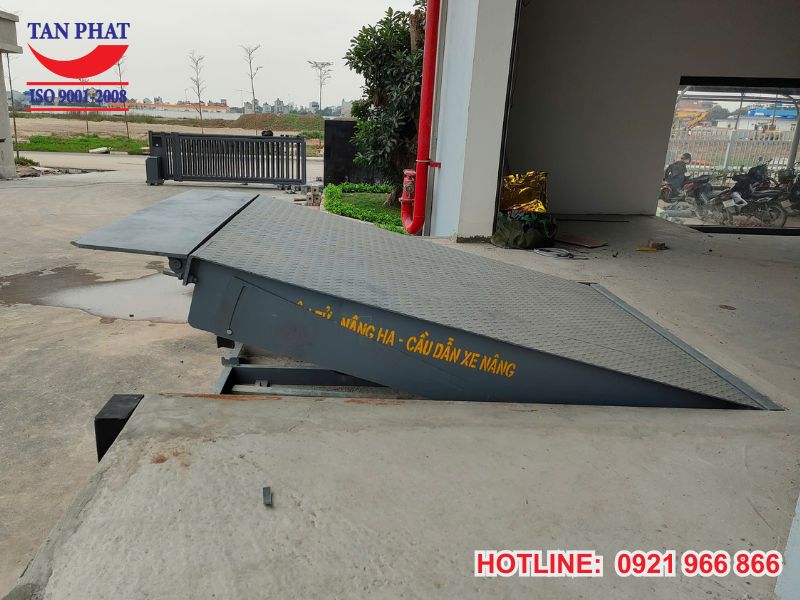 Sàn Nâng Thủy Lực 2200x1800mm - Sàn Nâng Dock Leveler