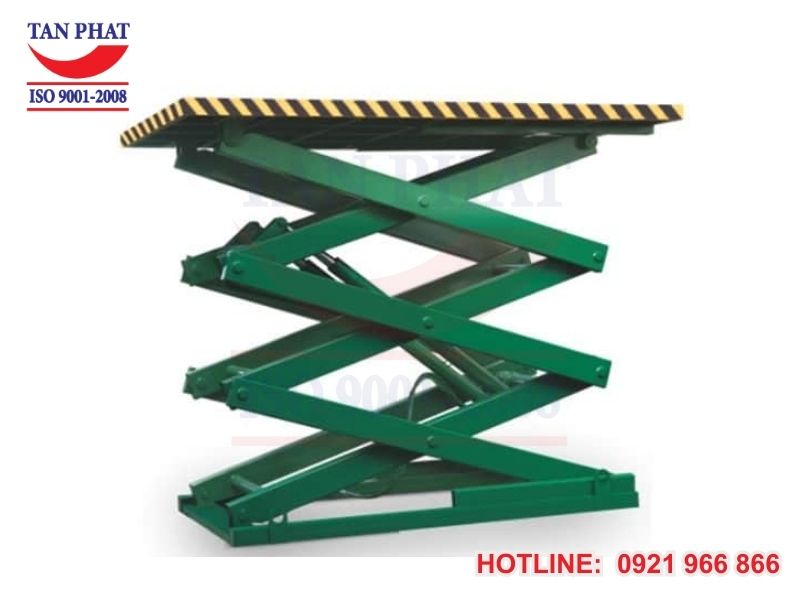 Bàn nâng thủy lực 8000kg được sản xuất bởi Tân Phát