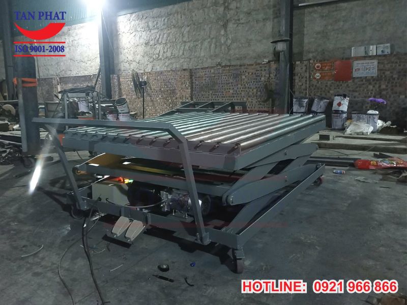 Lưu ý khi chọn mua bàn nâng thủy lực