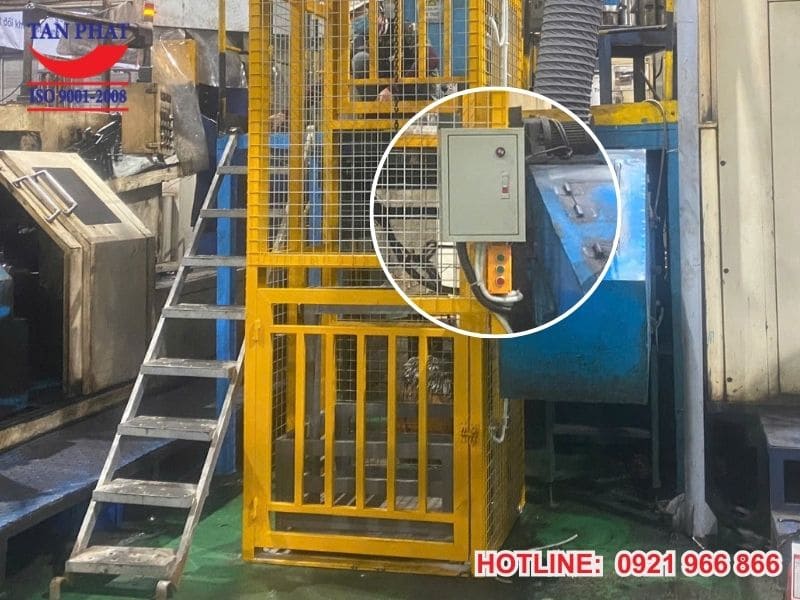 Bàn Giao Thang Nâng Hàng 500kg Tại Hải Dương