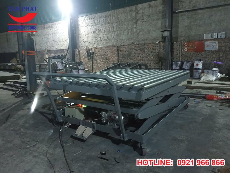 Đơn vị sản xuất bàn nâng thủy lực uy tín, giá rẻ?